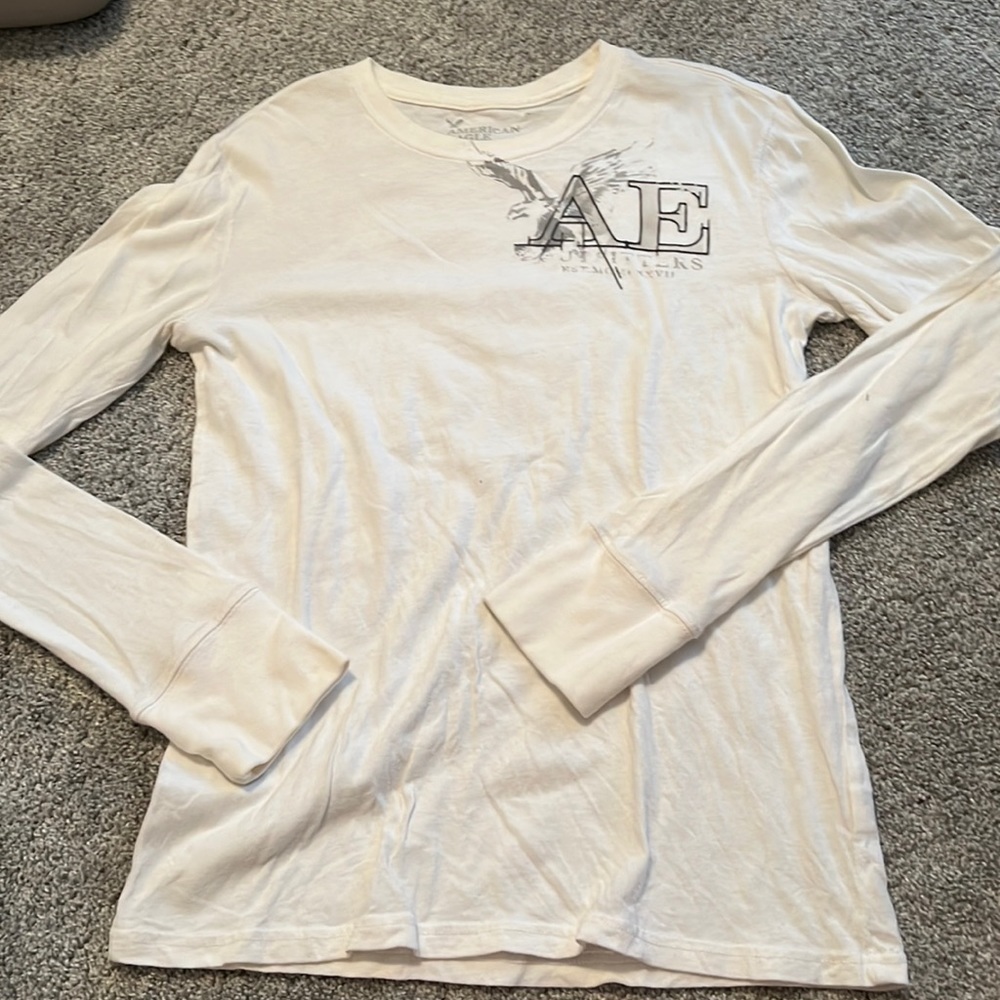 American Eagle graphic long sleeve t-shirt tee